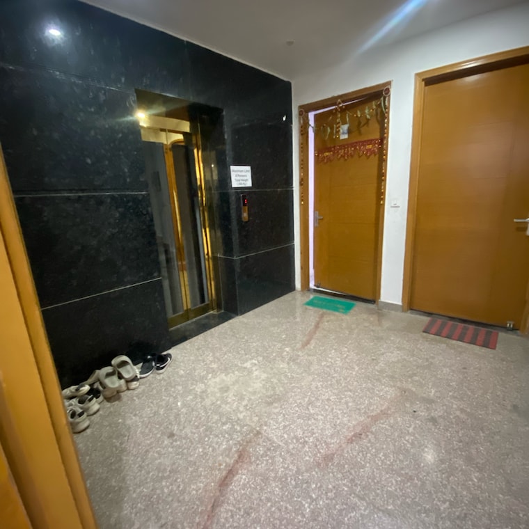 Other, chattarpur 3 Bedroom 1400 Sq.Ft. Builder Floor In Chattarpur Delhi 9425495