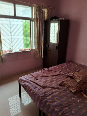 Bedroom in 2 BHK Apartment at Kumar Mahatma Society, Kothrud – for Rent