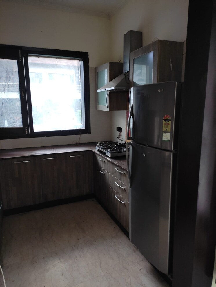 Kitchen, palam vihar 3.5 Bedroom 3000 Sq.Ft. Builder Floor In Palam Vihar Gurgaon 9425508