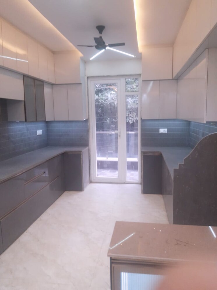 Living Room, vasundhara sector 3 4 Bedroom 200 Sq.Mt. Builder Floor In Vasundhara Sector 3 Ghaziabad 9425510