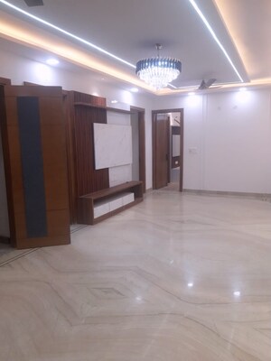 Room in 4 BHK Builder Floor at Vasundhara Sector 3 – for Sale