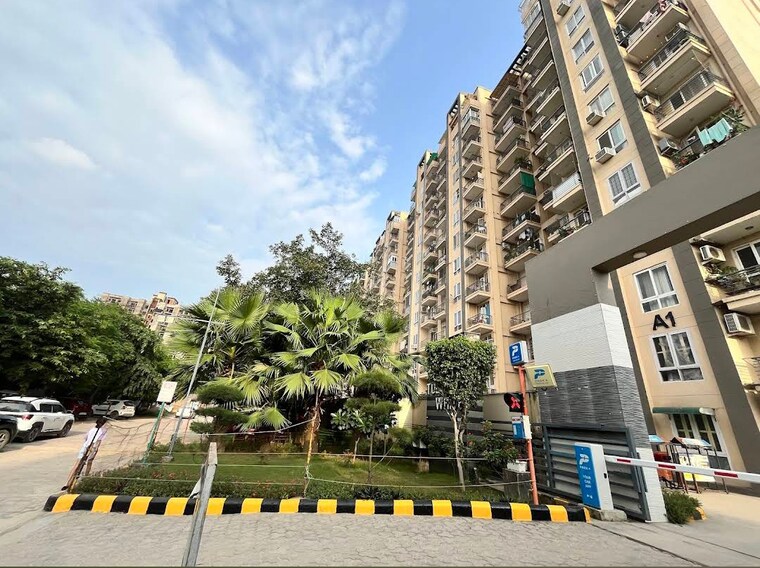 Exterior View, tulip-white 3 Bedroom 1326 Sq.Ft. Apartment In Sector 69 Gurgaon 9389574