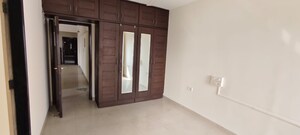 Room in 3 BHK Apartment at Rizvi Victory House, Mahim West – for Sale