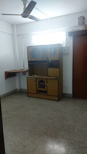 1 RK Apartment For Rent in Mahatma Society
