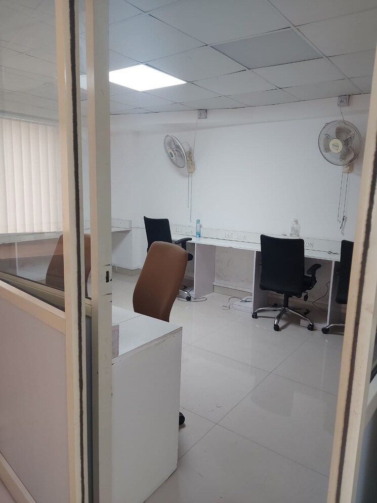 Team Area, karve-putala Commercial Office Space 470 Sq.Ft. In Kothrud Pune 9425624