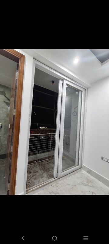 Building Lobby in 1 BHK Builder Floor at Saket – for Rent