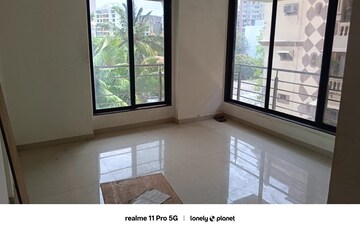 Room in 2 BHK Apartment at Paradigm Artteza, Santacruz West – for Sale