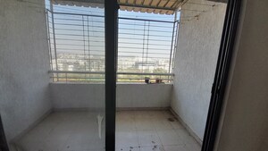 Room in 2 BHK Apartment at Rohan Madhuban, Bavdhan – for Sale