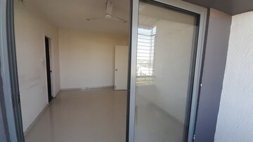Room in 2 BHK Apartment at Rohan Madhuban, Bavdhan – for Sale