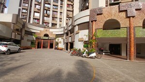 2 BHK Apartment – Exterior View View at Lokhandwala Whispering Palms, Kandivali East - for Sale