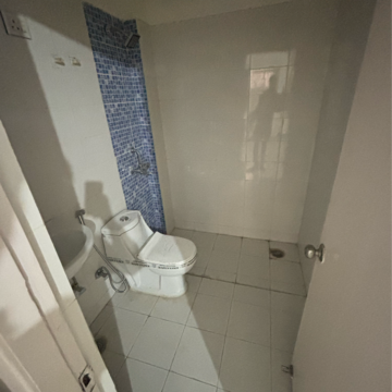 Bathroom in 2 BHK Builder Floor at Sare Springview Floors, Lal Kuan – for Sale