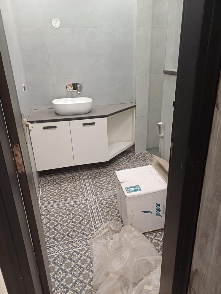 Bathroom, sector 51 3 Bedroom 2700 Sq.Ft. Builder Floor In Sector 51 Gurgaon 9425781