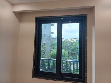 Room in 3 BHK Builder Floor at Sector 51 – for Rent