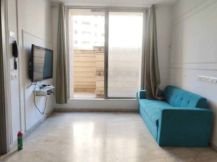 Room, hiranandani-estate 1 Bedroom 450 Sq.Ft. Apartment In Ghodbunder Road Thane 9425788