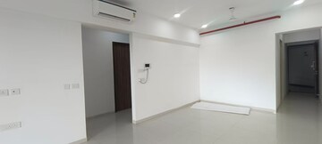 Room in 3 BHK Apartment at Reform Residency, Malad East – for Rent