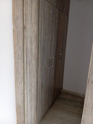 Building Lobby in 1.5 BHK Builder Floor at Sector 51 – for Rent