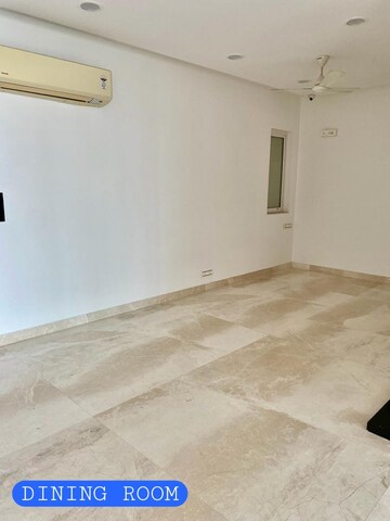 Room in 3 BHK Apartment at DB Woods, Goregaon East – for Rent