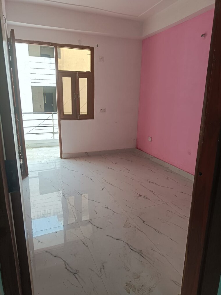 Room, sl-apartments-sector-49 2 Bedroom 940 Sq.Ft. Builder Floor In Sector 49 Noida 9425941