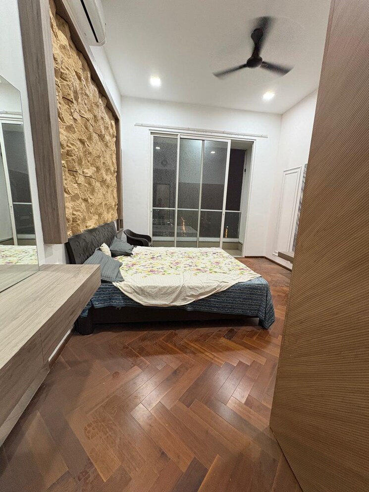 Bathroom, omkar-alta-monte 4 Bedroom 3918 Sq.Ft. Apartment In Malad East Mumbai 9425952