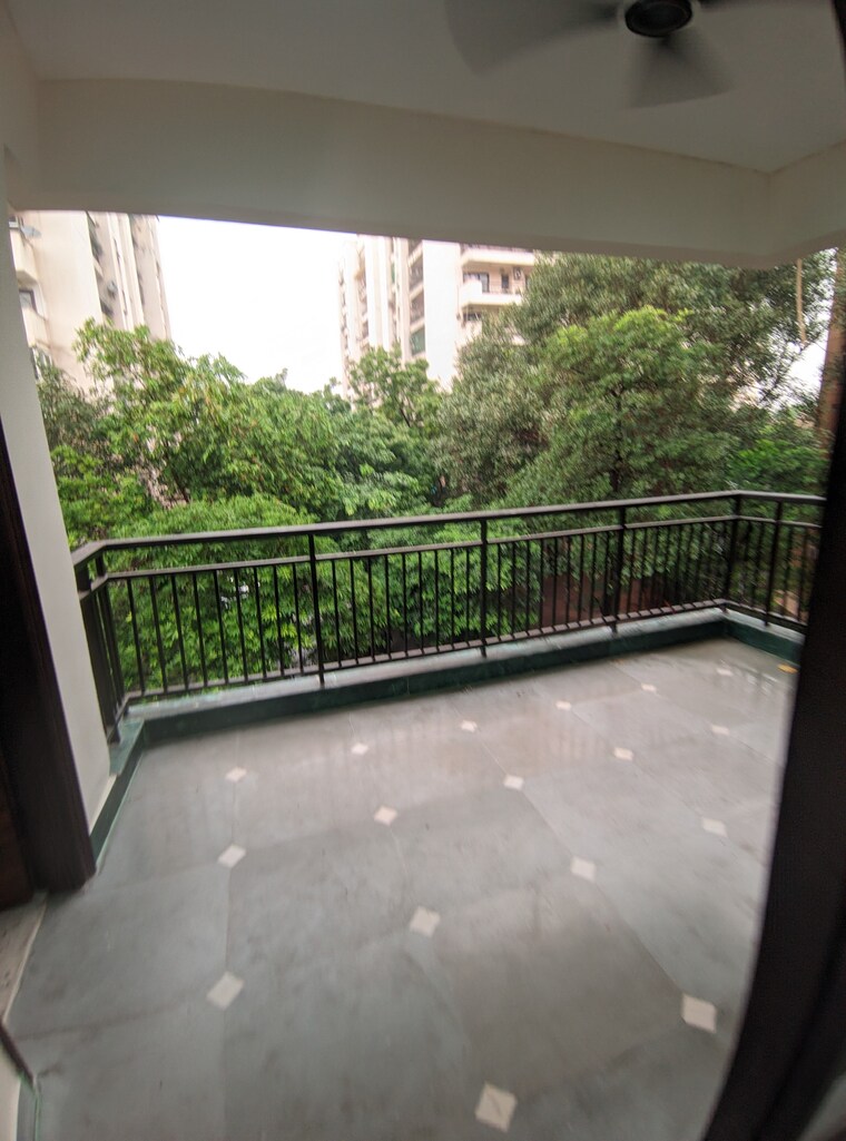 Balcony, eros-mayfair-towers 3 Bedroom 1431 Sq.Ft. Apartment In Charmwood Village Faridabad 9425956