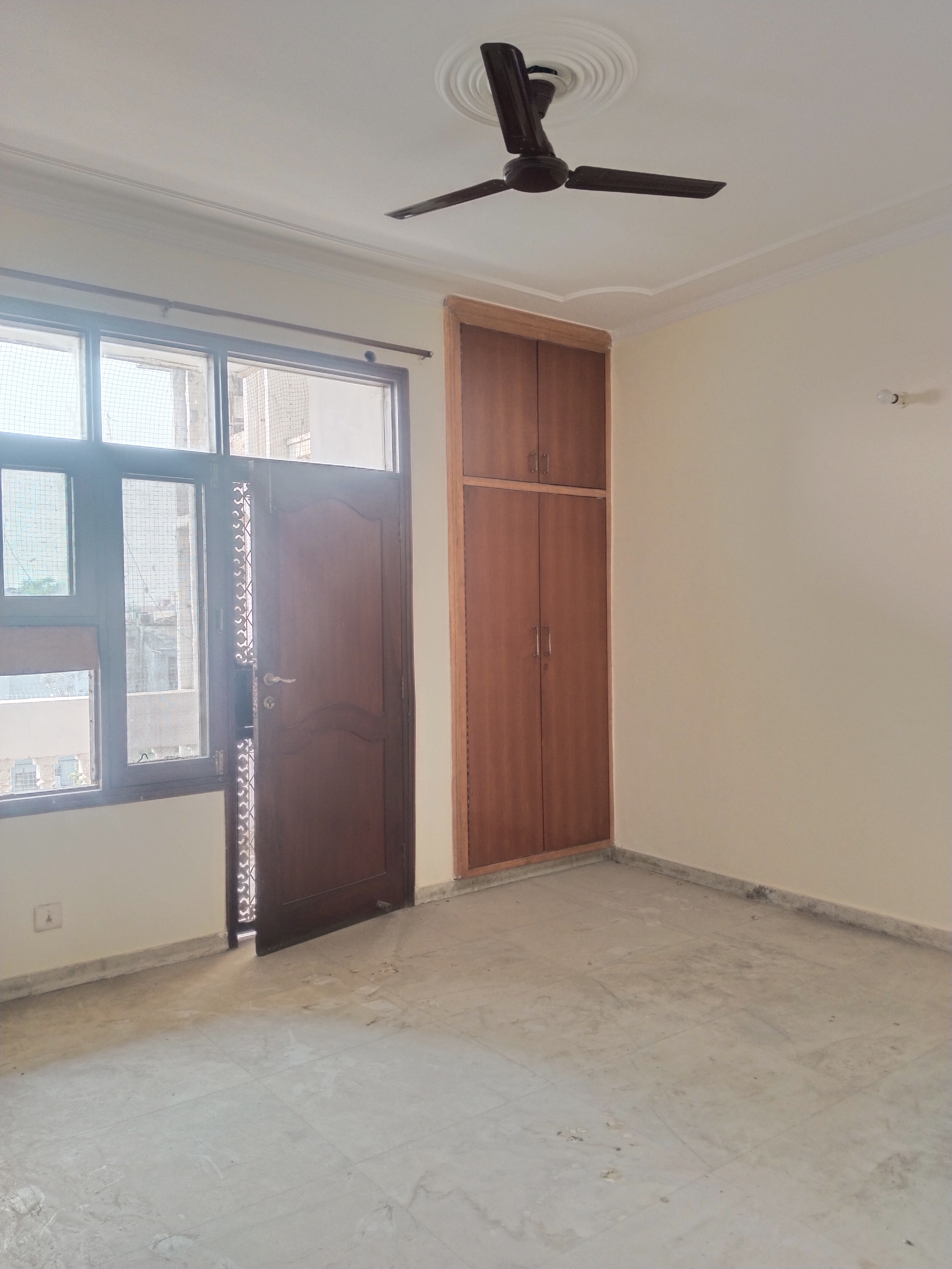 2 BHK Apartment For Rent in Saffron Kanishka Tower se