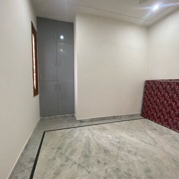 Room in 2 BHK Builder Floor at Chattarpur – for Rent