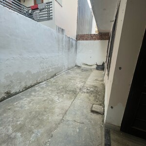 Balcony in 2 BHK Independent House at Sector 21d – for Rent