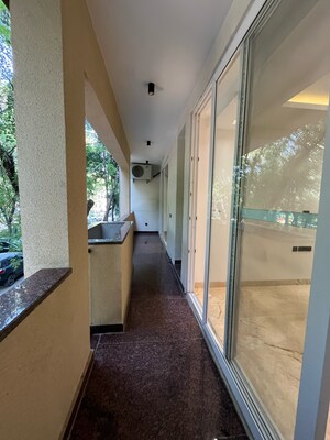 Building Lobby in 3 BHK Builder Floor at Ansal Sushant Lok I, Sector 43 – for Sale