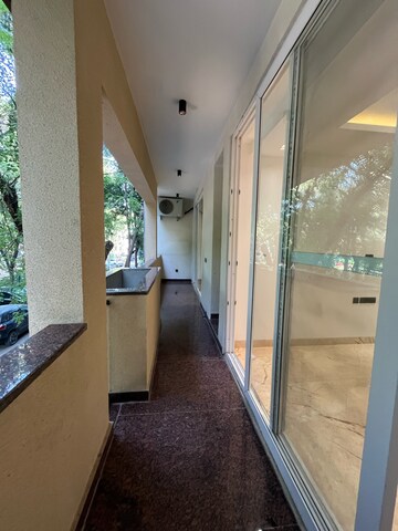 Building Lobby in 3 BHK Builder Floor at Ansal Sushant Lok I, Sector 43 – for Sale