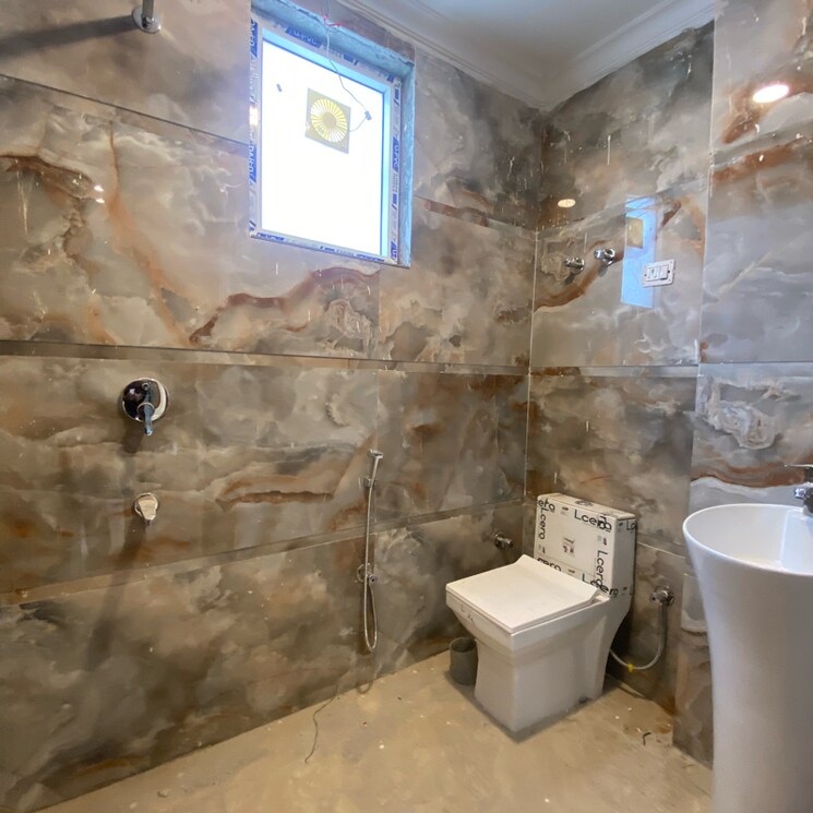 Bathroom, chattarpur 1 Bedroom 600 Sq.Ft. Builder Floor In Chattarpur Delhi 9426028