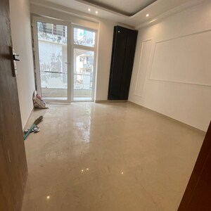 1 BHK Builder Floor For Rent in Chattarpur