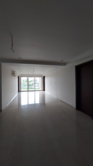 Bedroom in 4 BHK Apartment at Vamsiram Jyothi Cosmos, Hi Tech City – for Sale