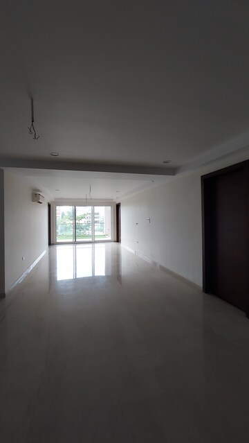 Bedroom in 4 BHK Apartment at Vamsiram Jyothi Cosmos, Hi Tech City – for Sale