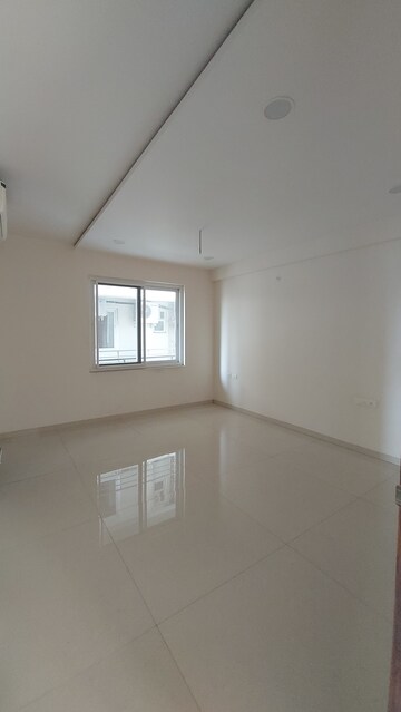 Bedroom in 4 BHK Apartment at Vamsiram Jyothi Cosmos, Hi Tech City – for Sale