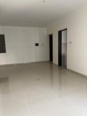Room in 3 BHK Apartment at Acme Ozone, Manpada – for Rent