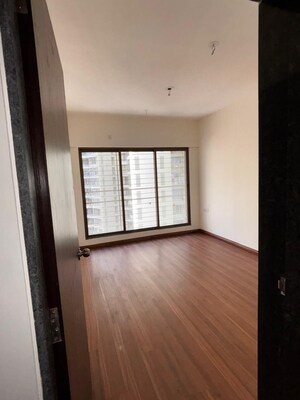 Room in 3 BHK Apartment at Acme Ozone, Manpada – for Rent