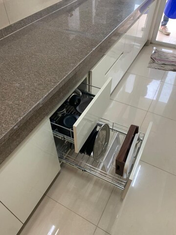 Furnished Amenities in 2.5 BHK Apartment at Spaze Kalistaa, Sector 84 – for Rent