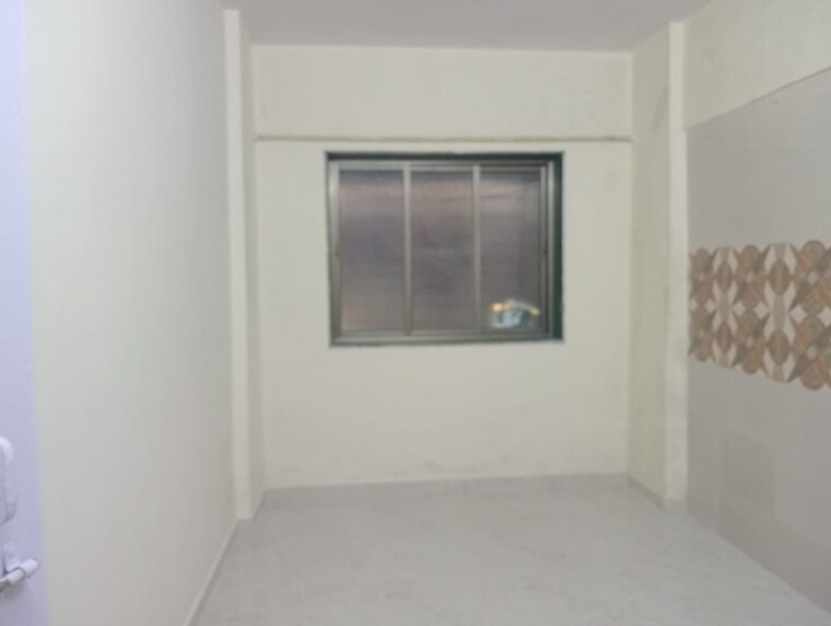 Room, bindra-complex 1 RK 350 Sq.Ft. Apartment In Andheri East Mumbai 9426191