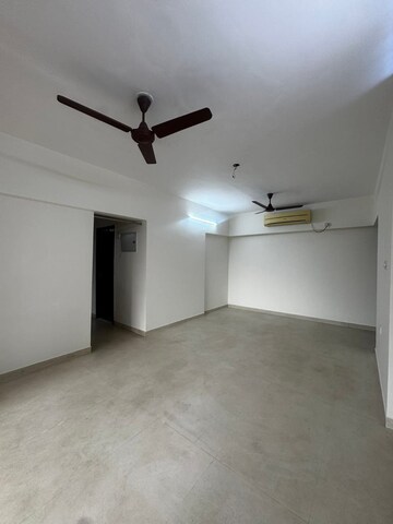 Room in 3 BHK Apartment at Lodha Splendora, Ghodbunder Road – for Rent