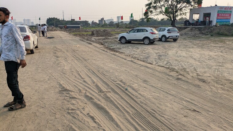 undefined, garhi samastpur  100 Sq.Yd. Plot In Garhi Samastpur Noida 9426231