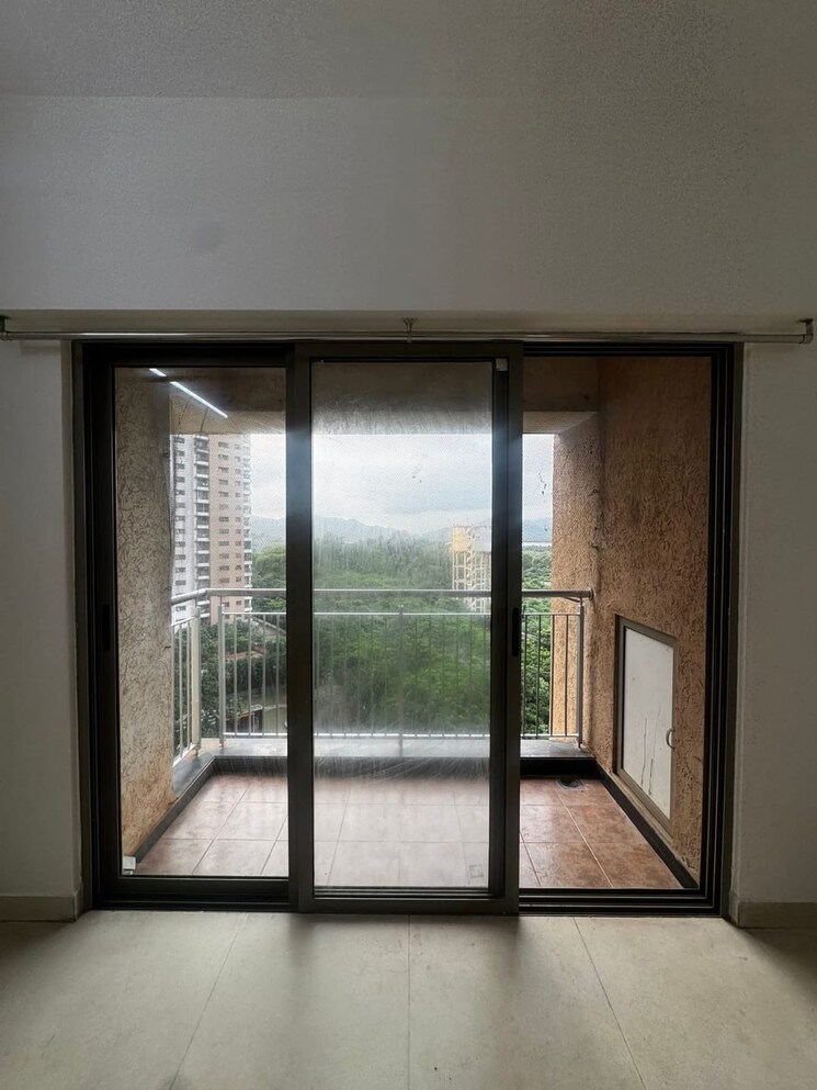 Balcony, lodha-splendora 3 Bedroom 871 Sq.Ft. Apartment In Ghodbunder Road Thane 9426204