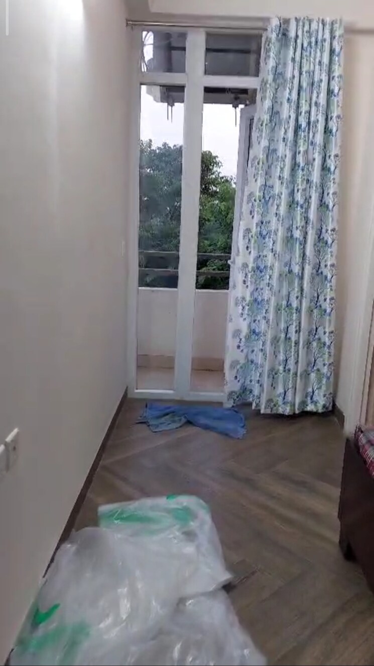 Bedroom, wave-executive-floors 2 Bedroom 900 Sq.Ft. Apartment In Wave City Ghaziabad 9426261