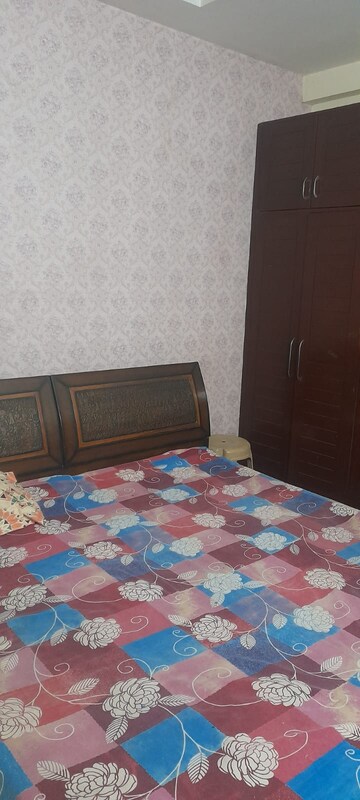 2 BHK Apartment For Rent in Skyline Park, Vip Road