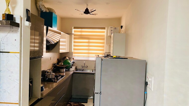 Kitchen, prem-bansal-sapphire-court 3 Bedroom 1850 Sq.Ft. Apartment In Patiala Road Zirakpur 9426308