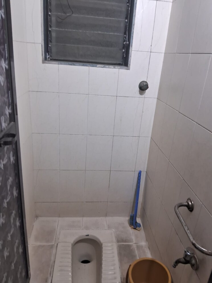Bathroom, mangal-chs-dombivli-east 1 Bedroom 425 Sq.Ft. Apartment In Dombivli East Thane 9426302