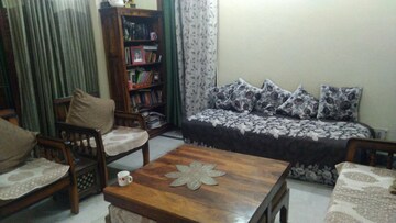 Living Room in 2 BHK Builder Floor at Sector 46 – for Rent
