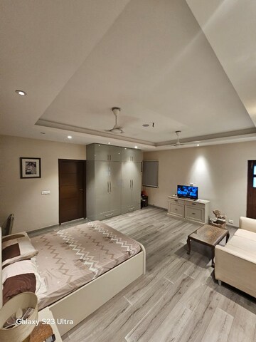 Team Area in 4 BHK Independent House at Sainik Farm – for Rent