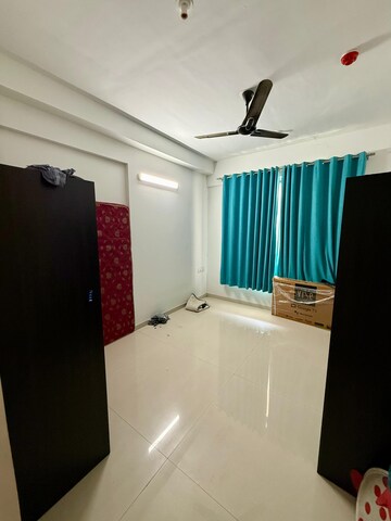 Furnished Amenities in 3 BHK Apartment at Kalpataru Jade Residences, Baner – for Rent