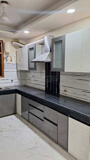 Kitchen in 3 BHK Builder Floor at Sector 46 – for Rent