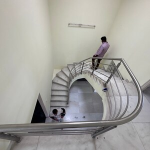 Bathroom in 4 BHK Apartment at Padmanabha Nagar – for Rent